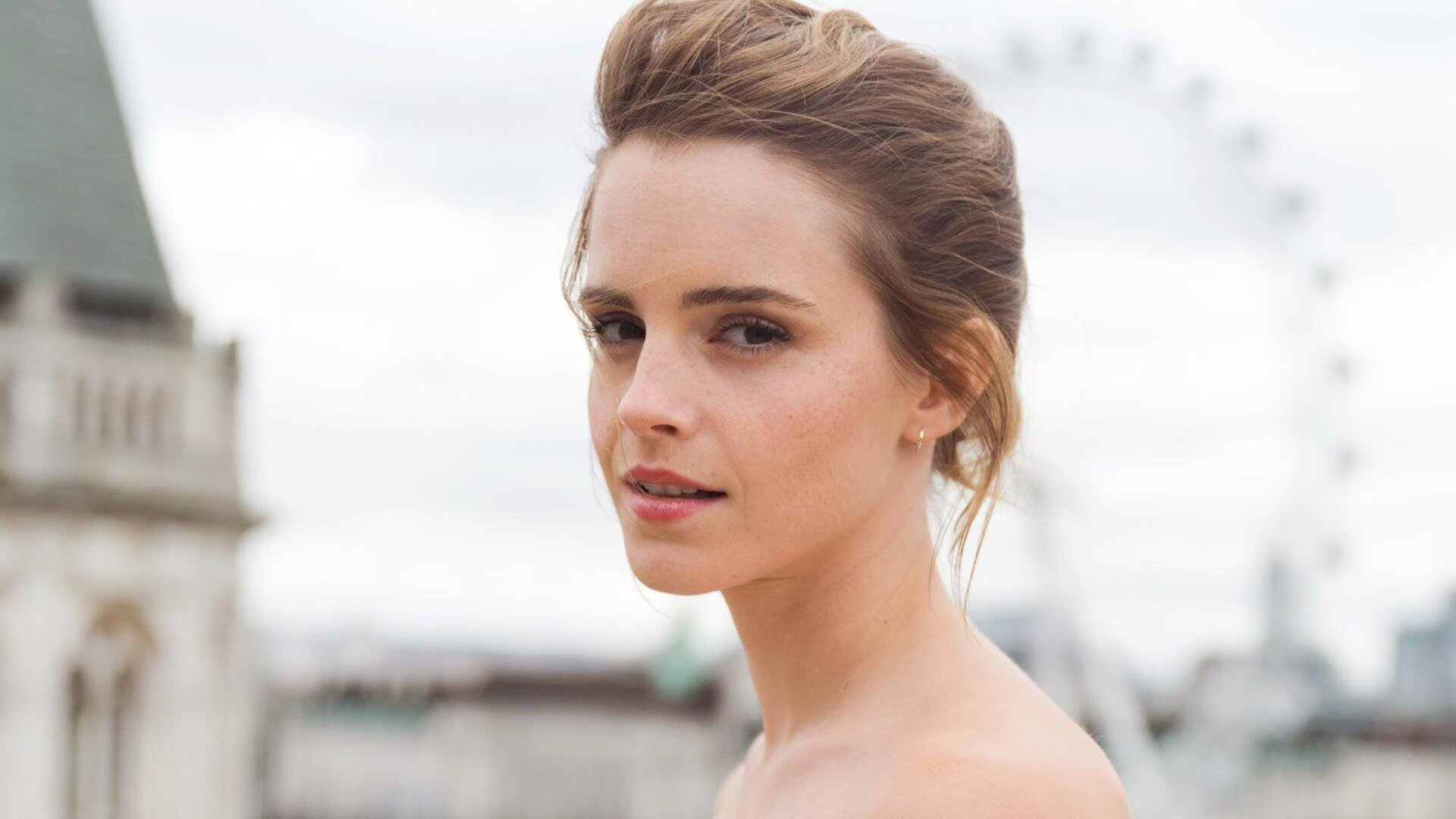 暗夜统治者，罗德里在NBA季后赛之夜的攻防交响