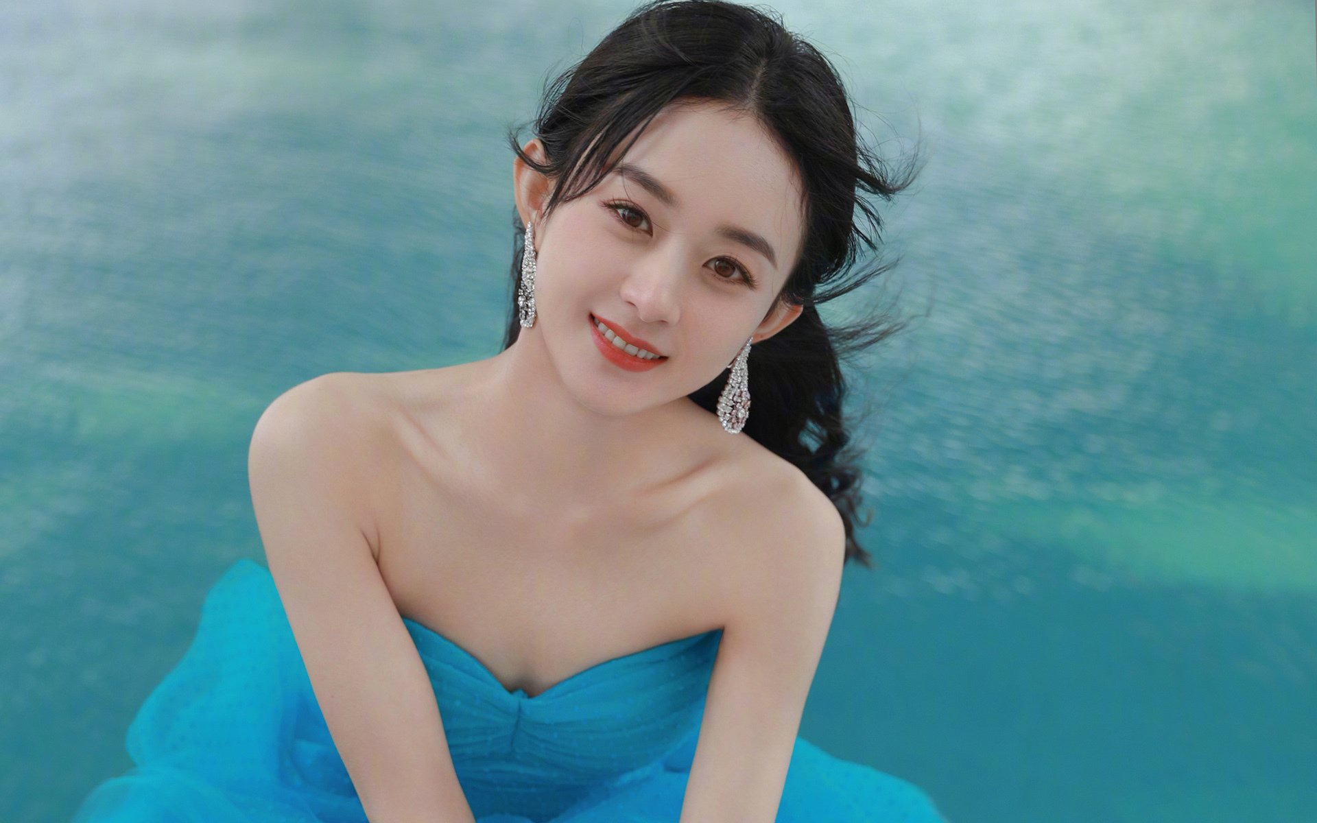 唯一孤岛，当狼群静默，米切尔以绝杀为荒诞宇宙立法