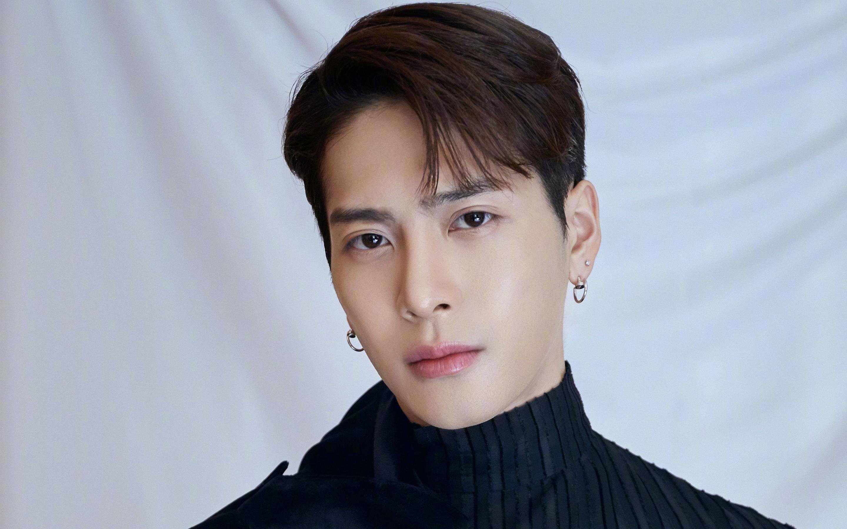 文班亚马硬仗封神！31+12+6帽打爆字母哥，雷霆击溃雄鹿竖立新王旗